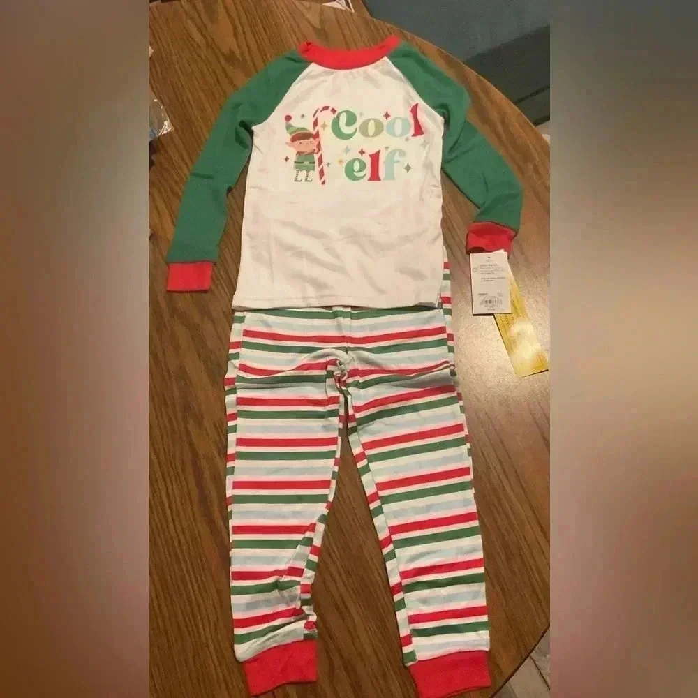 Cuddl Duds Jammies For Your Families kids size 4 Christmas Pajama Set. NWTS!
